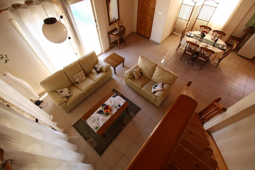 Hilltop Chalet Πισσούρι Δωμάτιο φωτογραφία